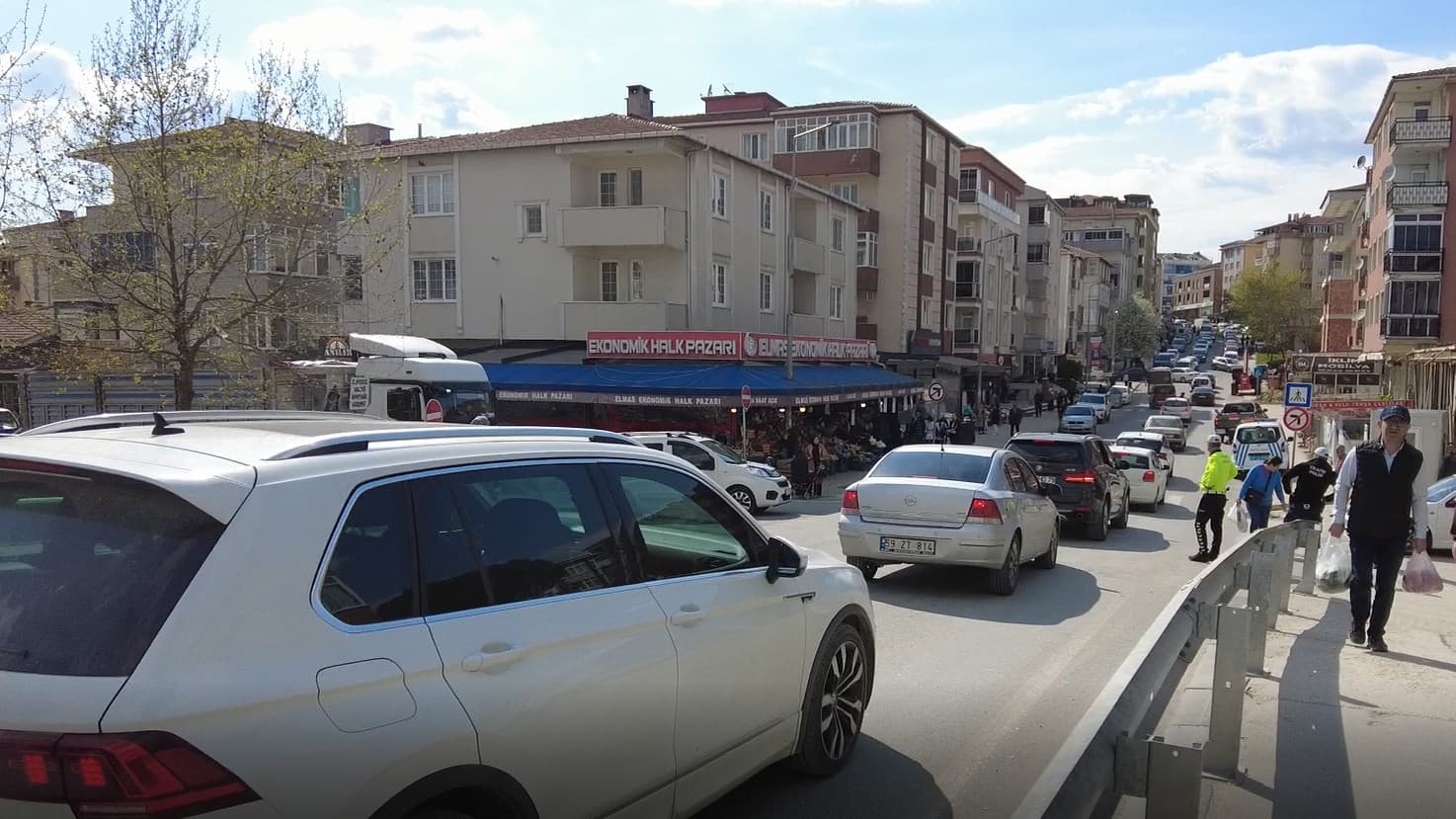 ÇERKEZKÖY'DE TESKİ ÇALIŞMASI TRAFİĞİ KİLİTLEDİ!