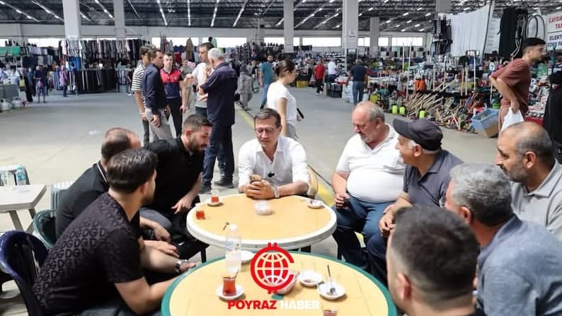 vahap akay esnaf ile bir arada